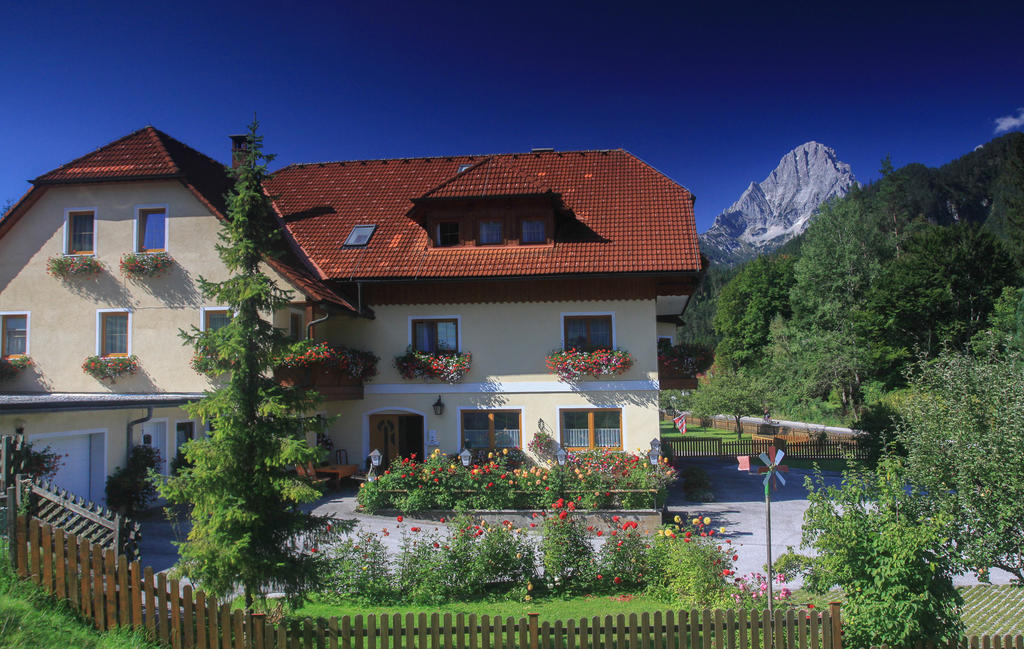 Pension Pichler Hinterstoder Bagian luar foto
